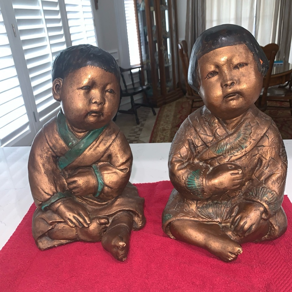 Esther Hunt Chalkware 20th Century Chinese Babies.chalk statues 16"x12"x10 18
